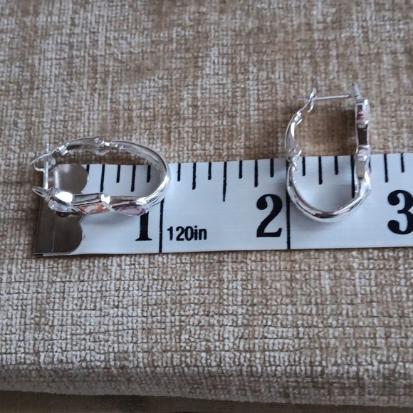 Silver Tone Clear, Gold and Pink Gemstone Leverback Earrings - Picture 5 of 8